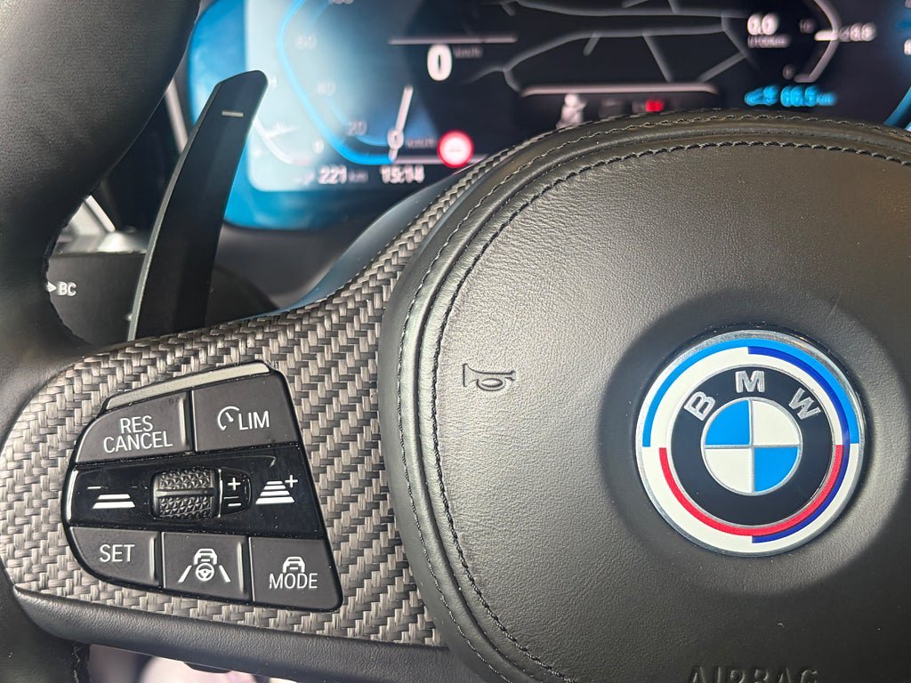 Vehicle Image 25