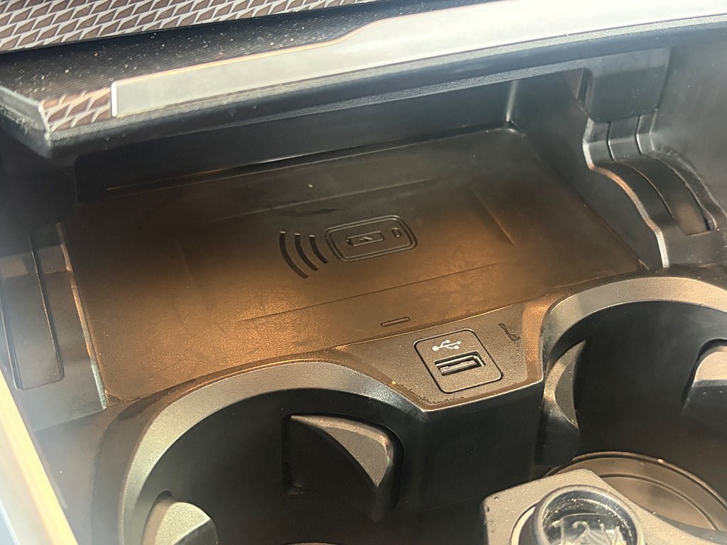 Vehicle Image 26