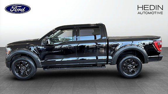 Vehicle Image 6