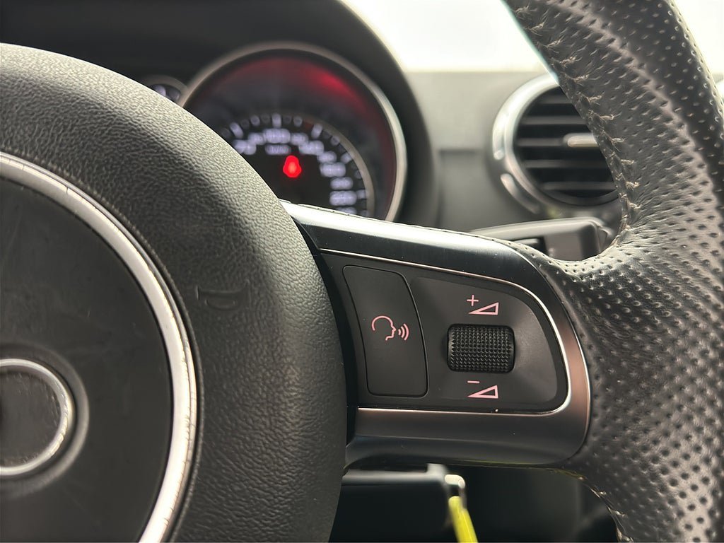 Vehicle Image 26
