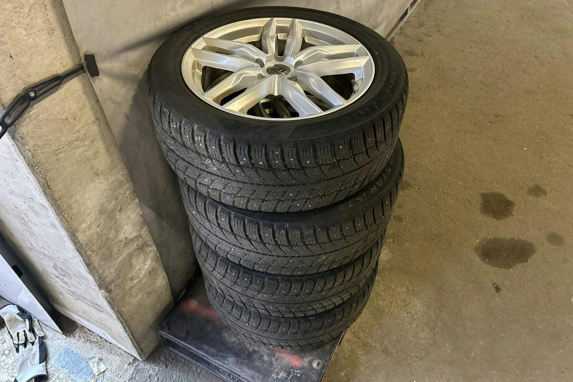 Vehicle Image 14