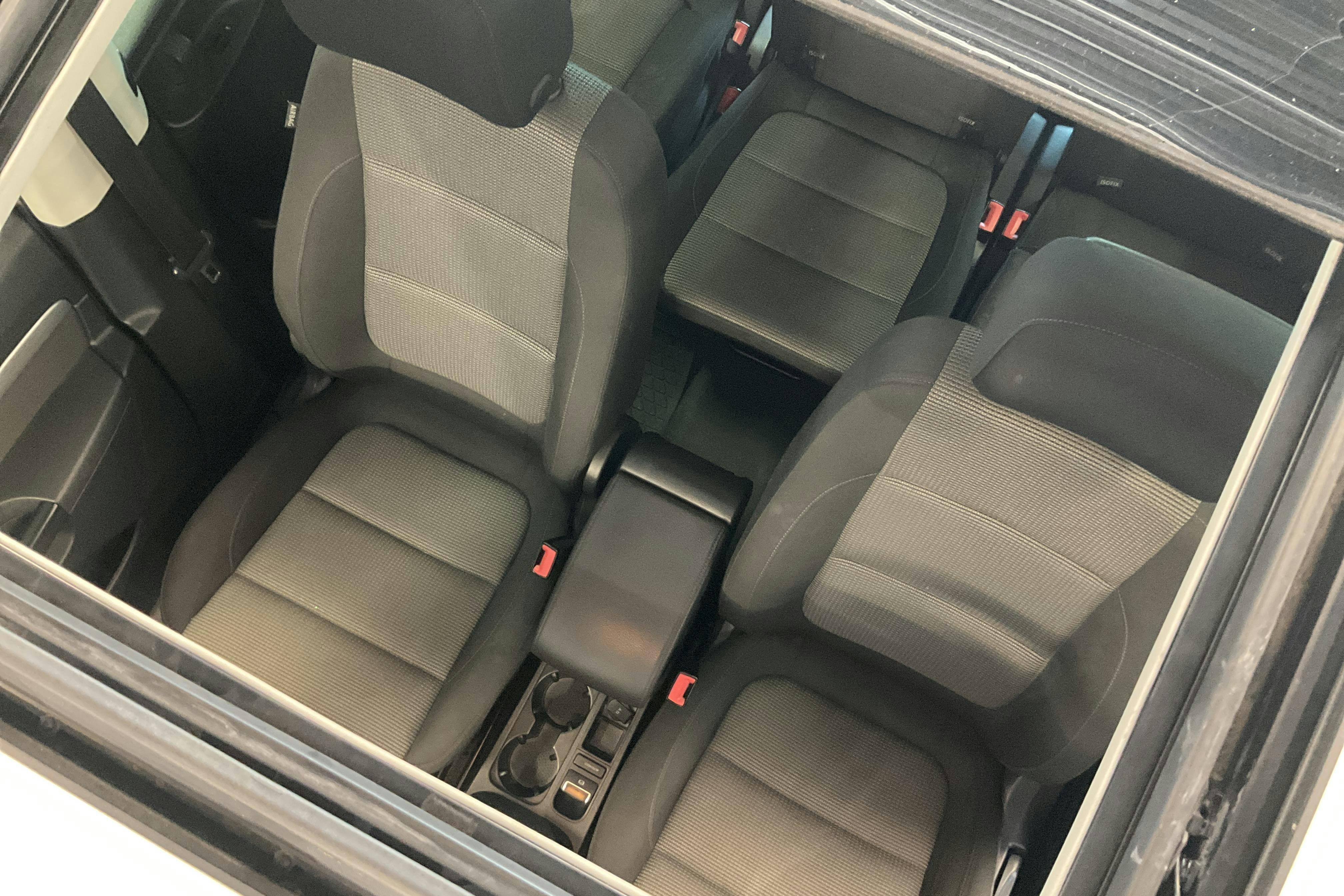 Vehicle Image 14