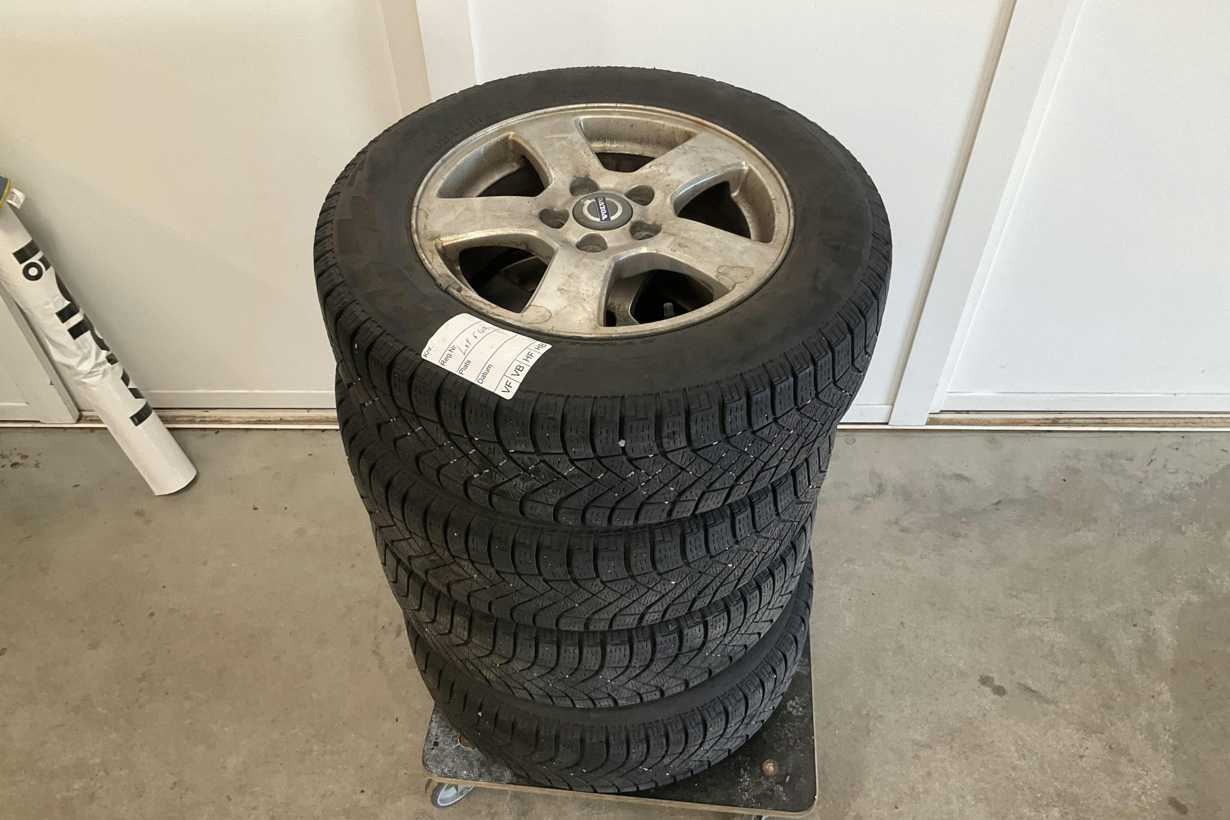 Vehicle Image 13