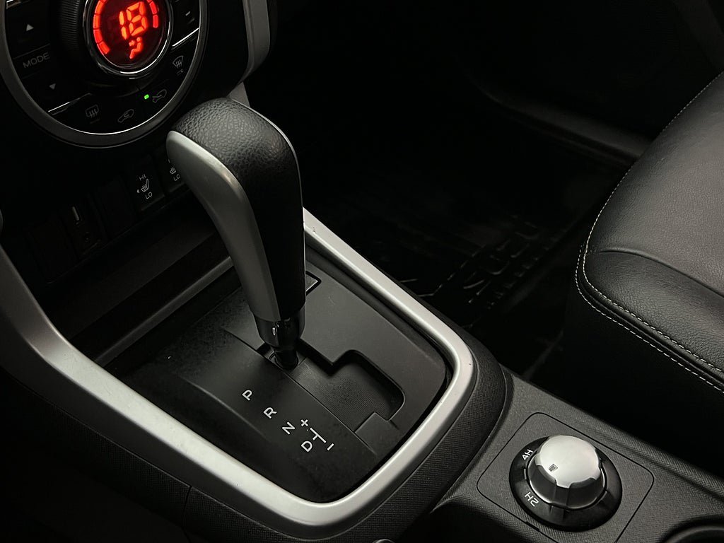 Vehicle Image 24