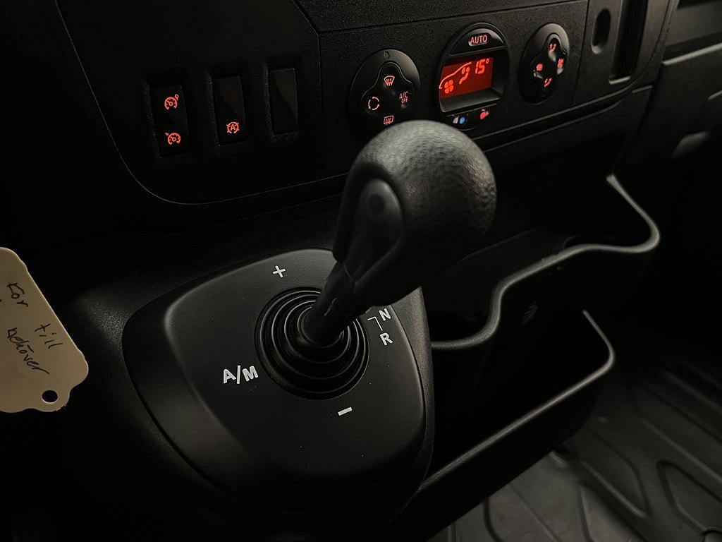 Vehicle Image 24