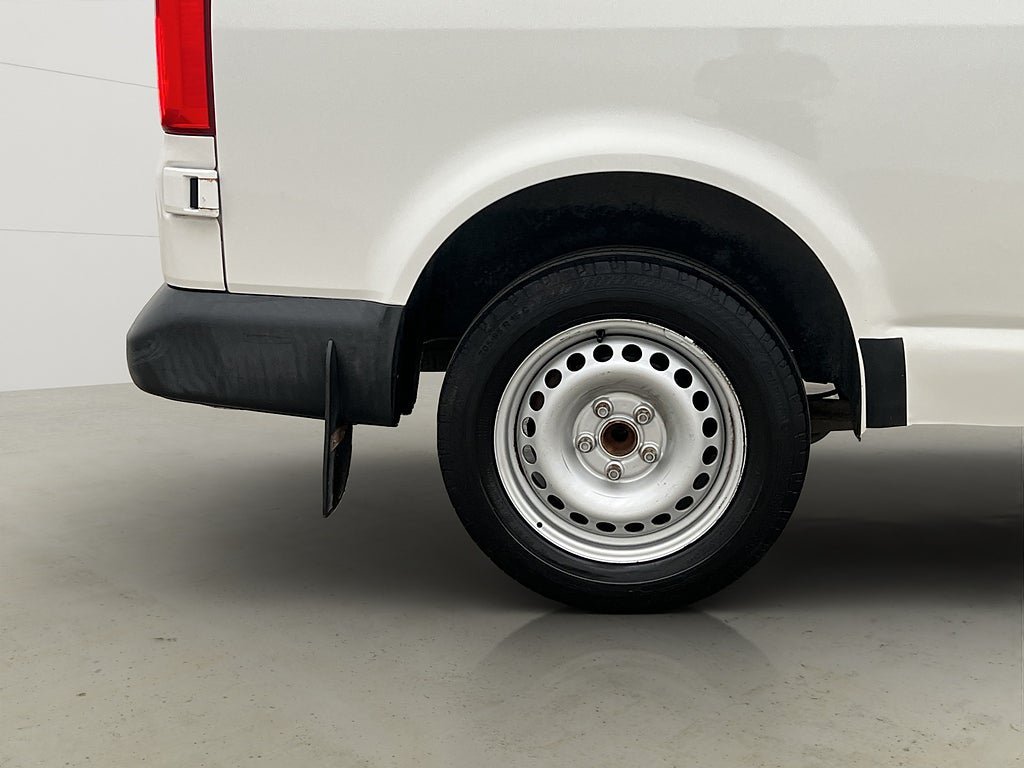 Vehicle Image 31