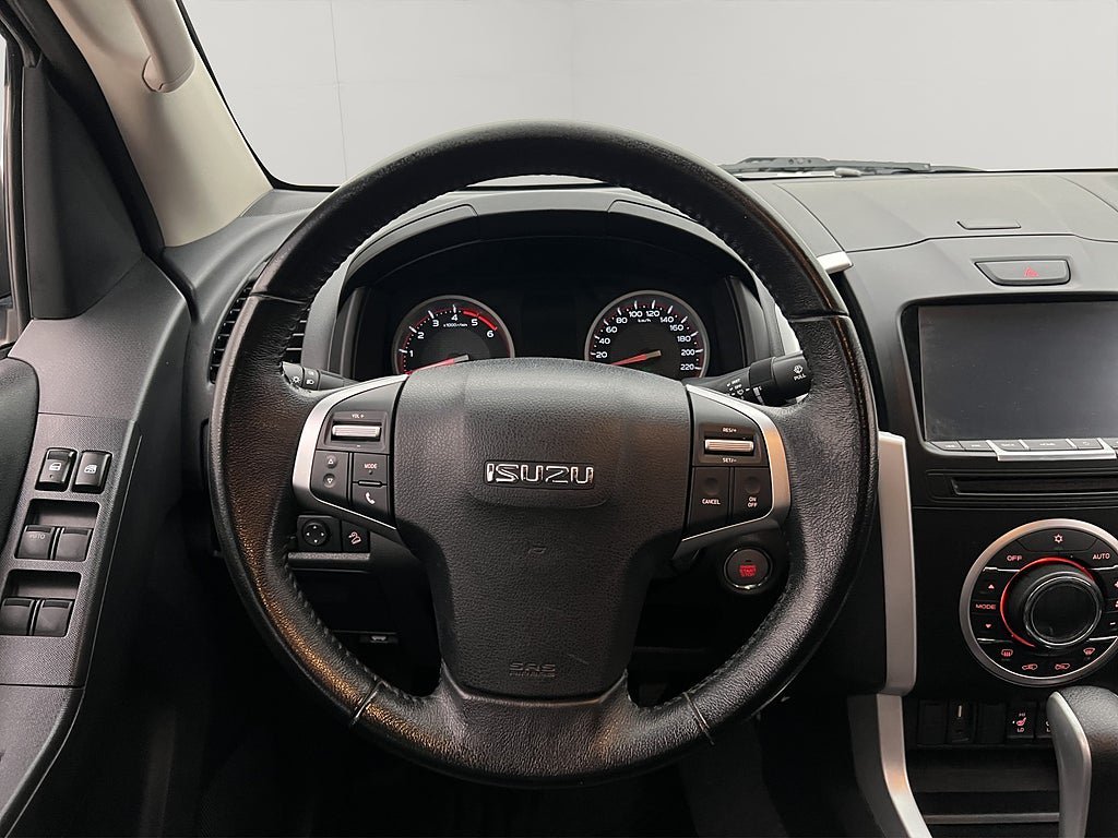 Vehicle Image 33