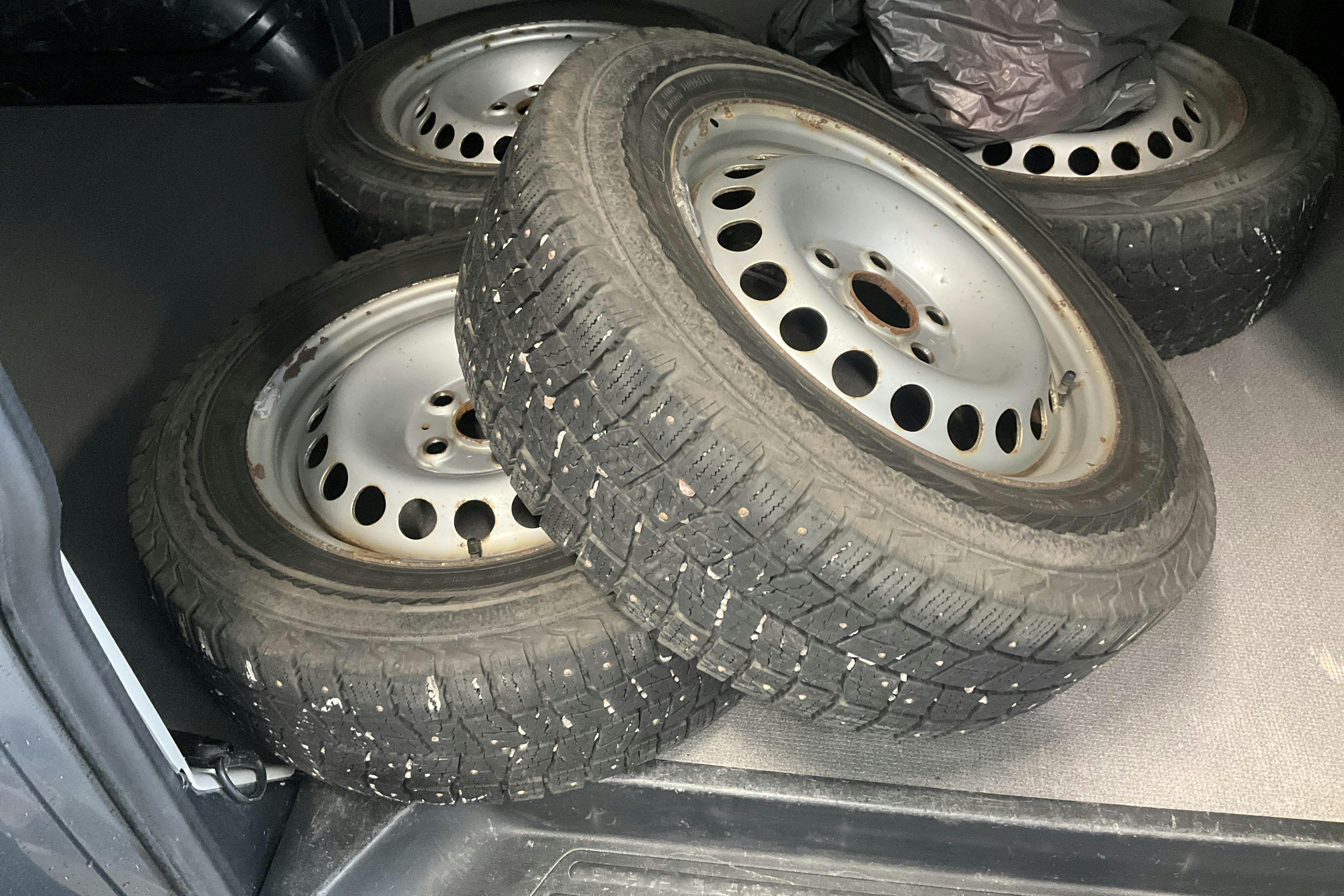 Vehicle Image 14