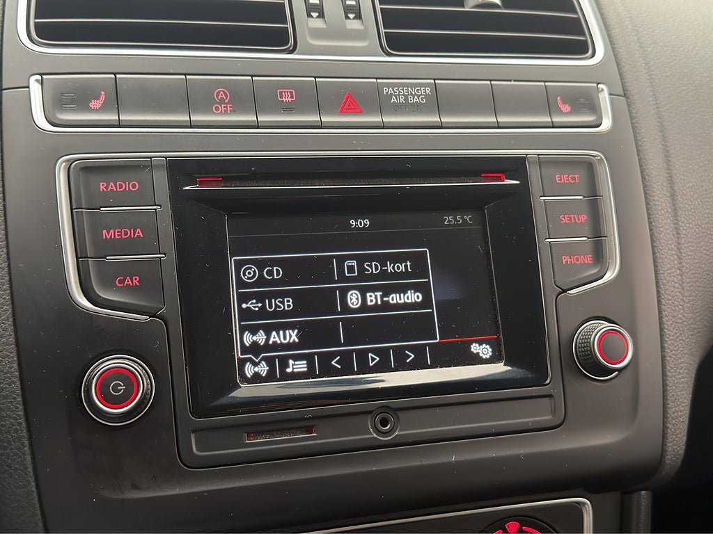 Vehicle Image 18
