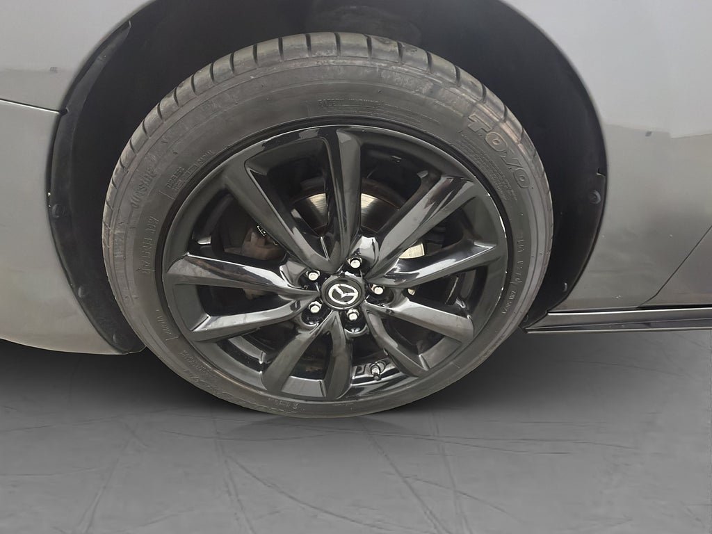 Vehicle Image 33