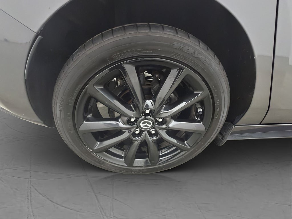 Vehicle Image 35
