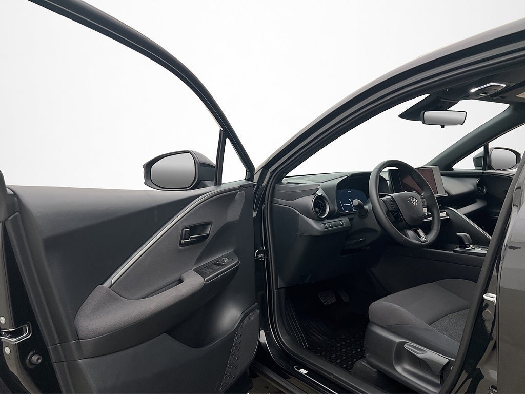 Vehicle Image 11