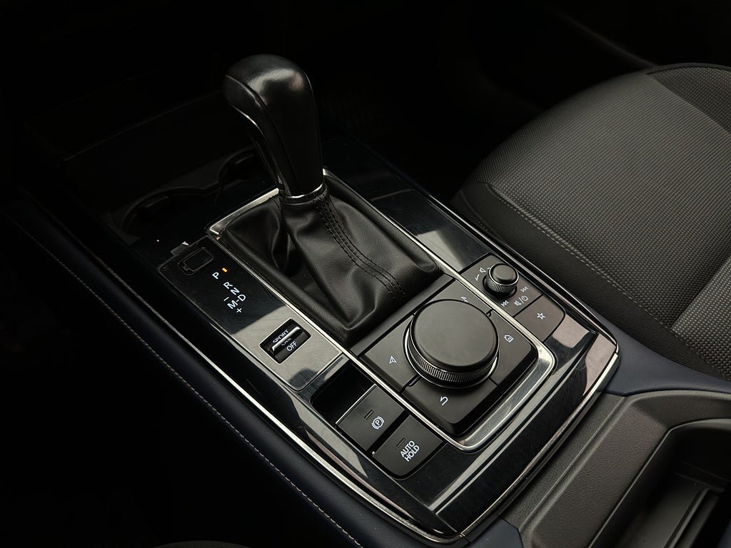 Vehicle Image 24