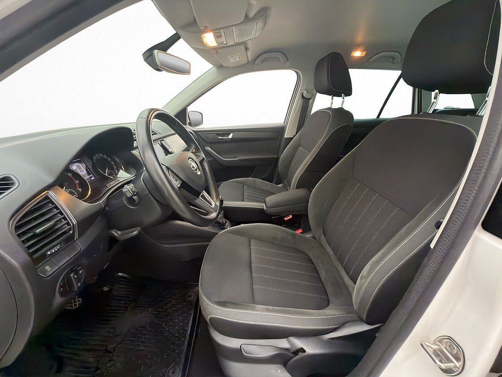 Vehicle Image 11