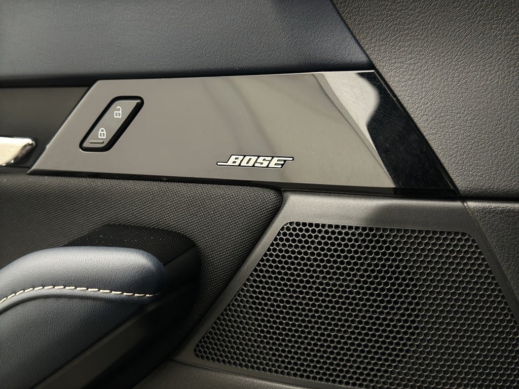 Vehicle Image 27