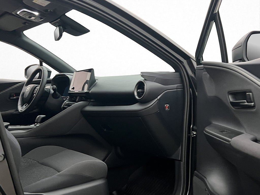 Vehicle Image 16