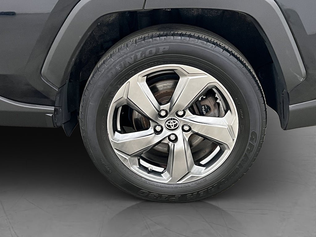 Vehicle Image 35