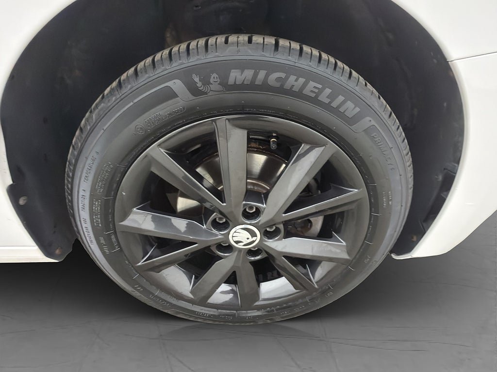 Vehicle Image 31