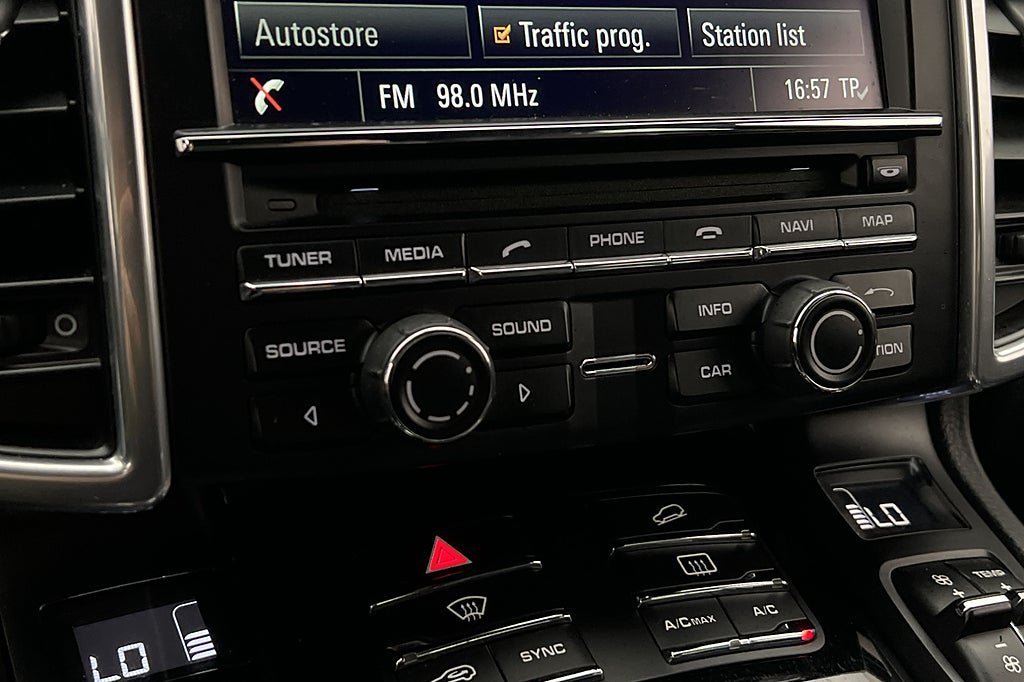 Vehicle Image 35