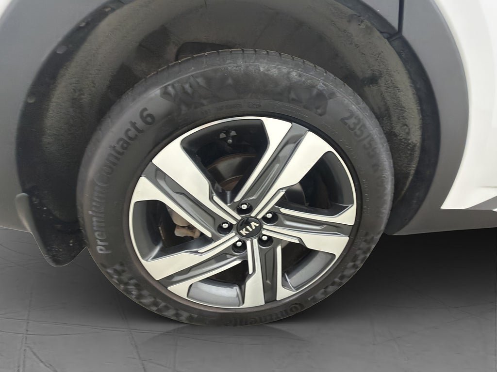 Vehicle Image 38