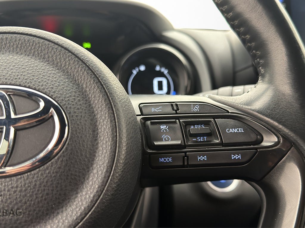 Vehicle Image 15