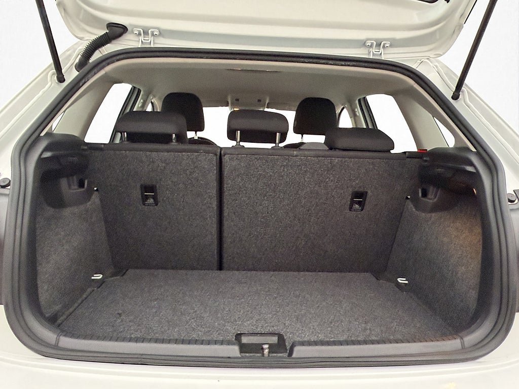 Vehicle Image 28
