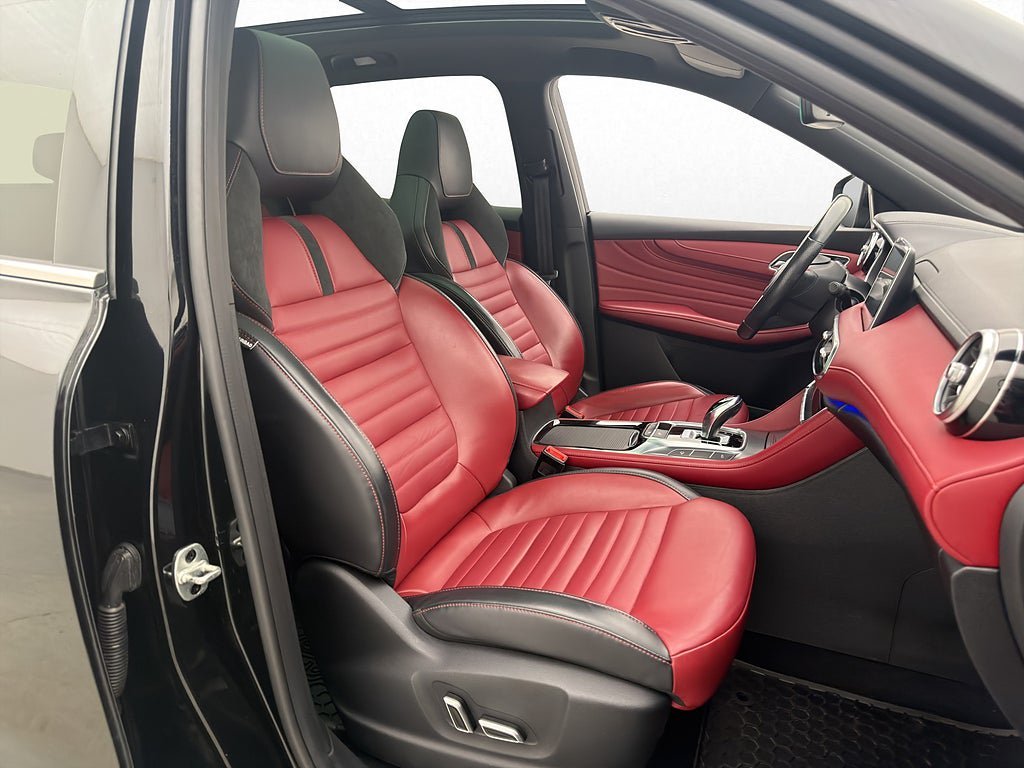 Vehicle Image 15