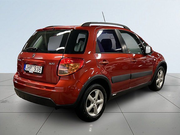 Vehicle Image 6