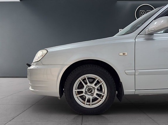 Vehicle Image 13