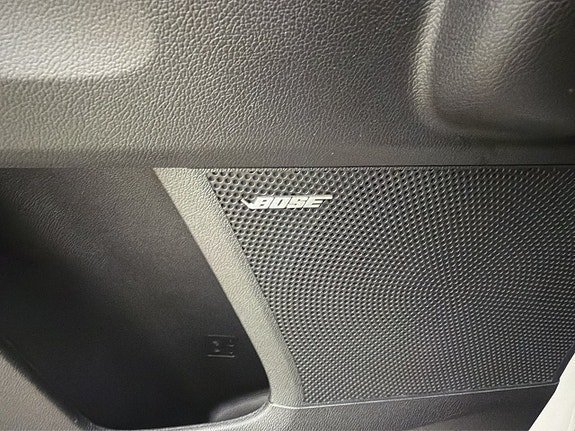 Vehicle Image 34