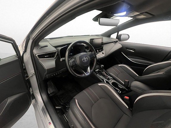 Vehicle Image 12