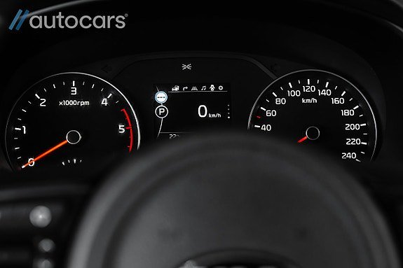 Vehicle Image 25