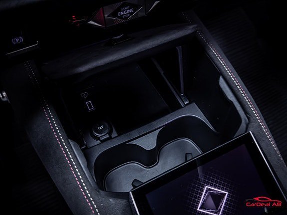 Vehicle Image 32