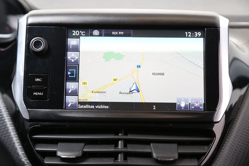 Vehicle Image 19