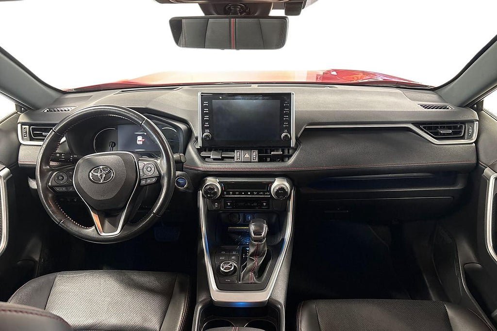 Vehicle Image 10