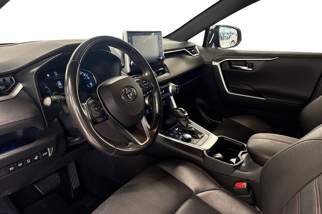 Vehicle Image 14
