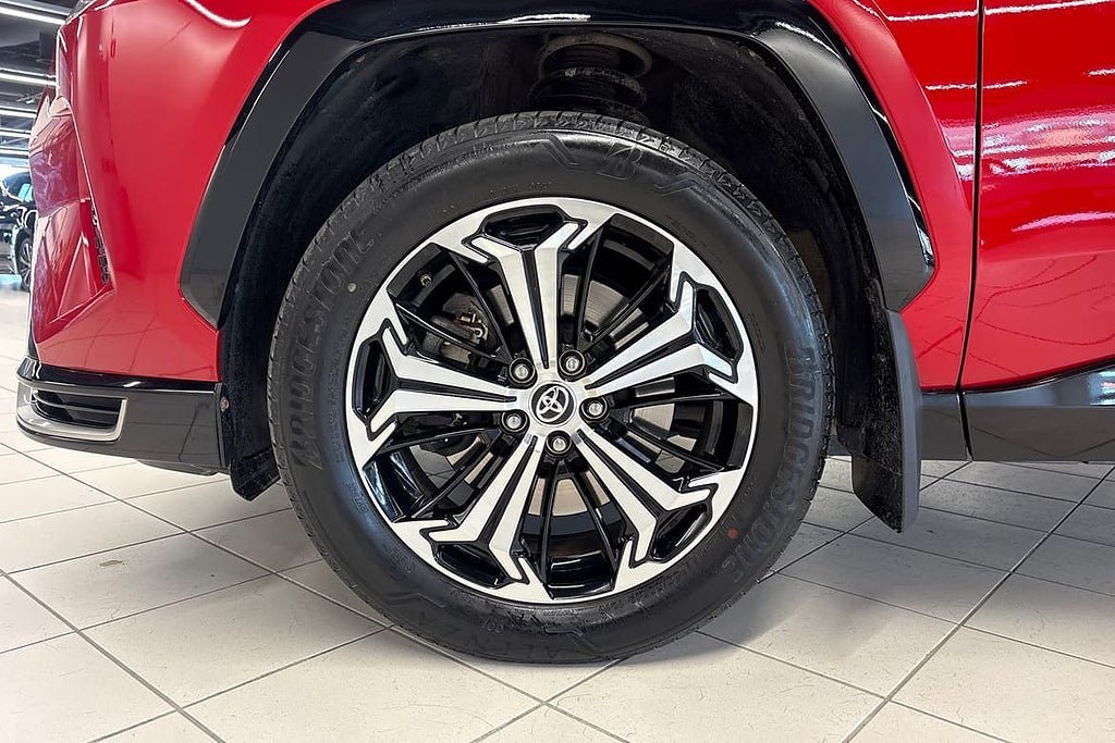 Vehicle Image 17