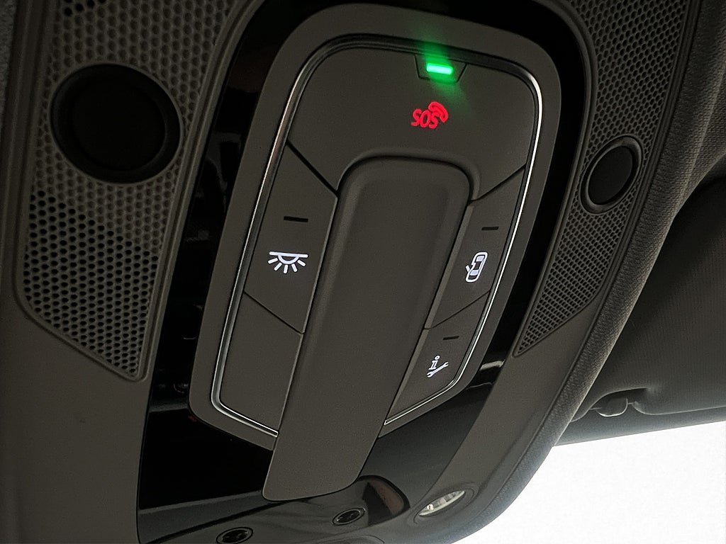 Vehicle Image 28