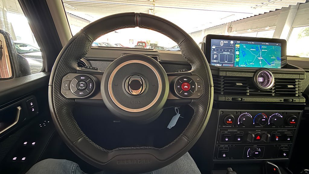 Vehicle Image 10