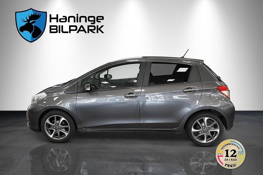 Vehicle Image 9