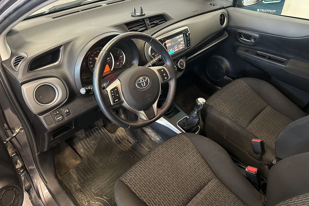 Vehicle Image 10