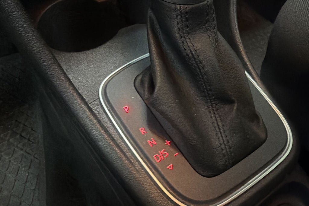 Vehicle Image 16