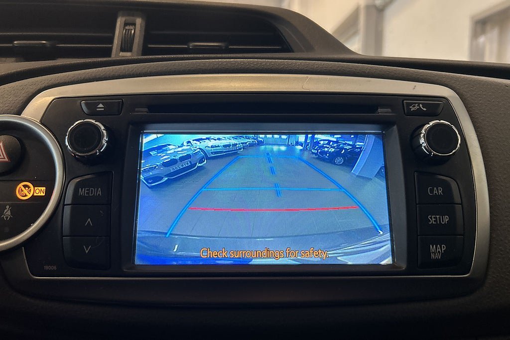 Vehicle Image 19