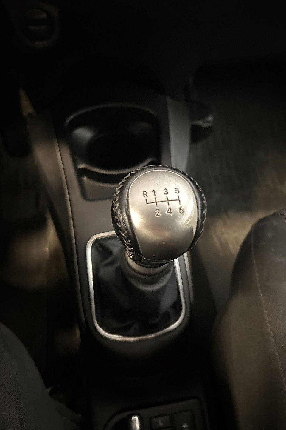 Vehicle Image 21
