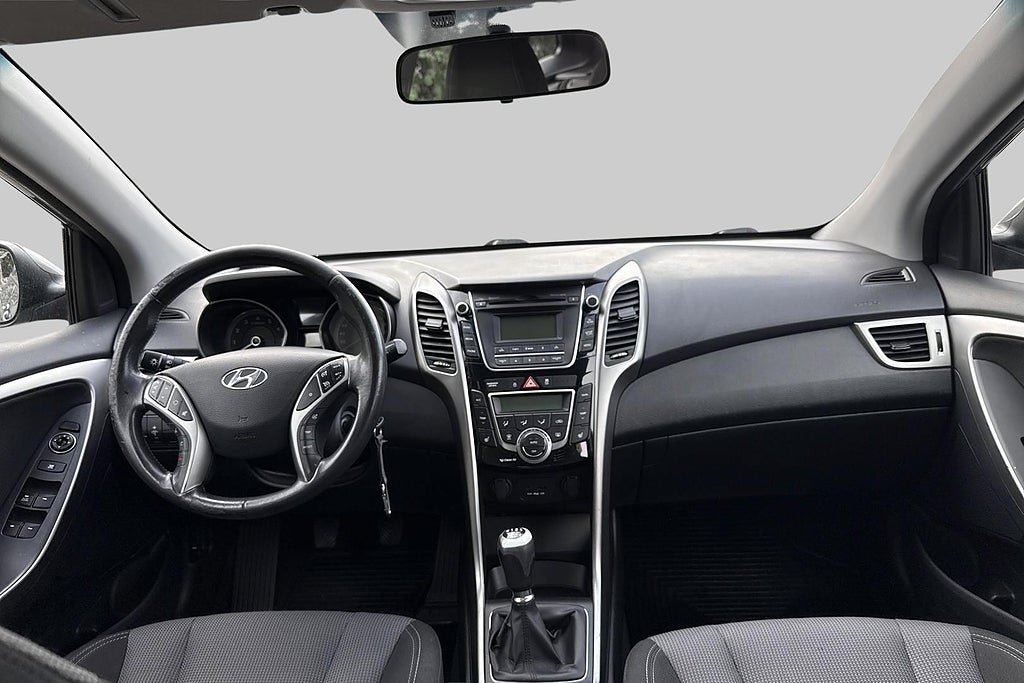 Vehicle Image 15