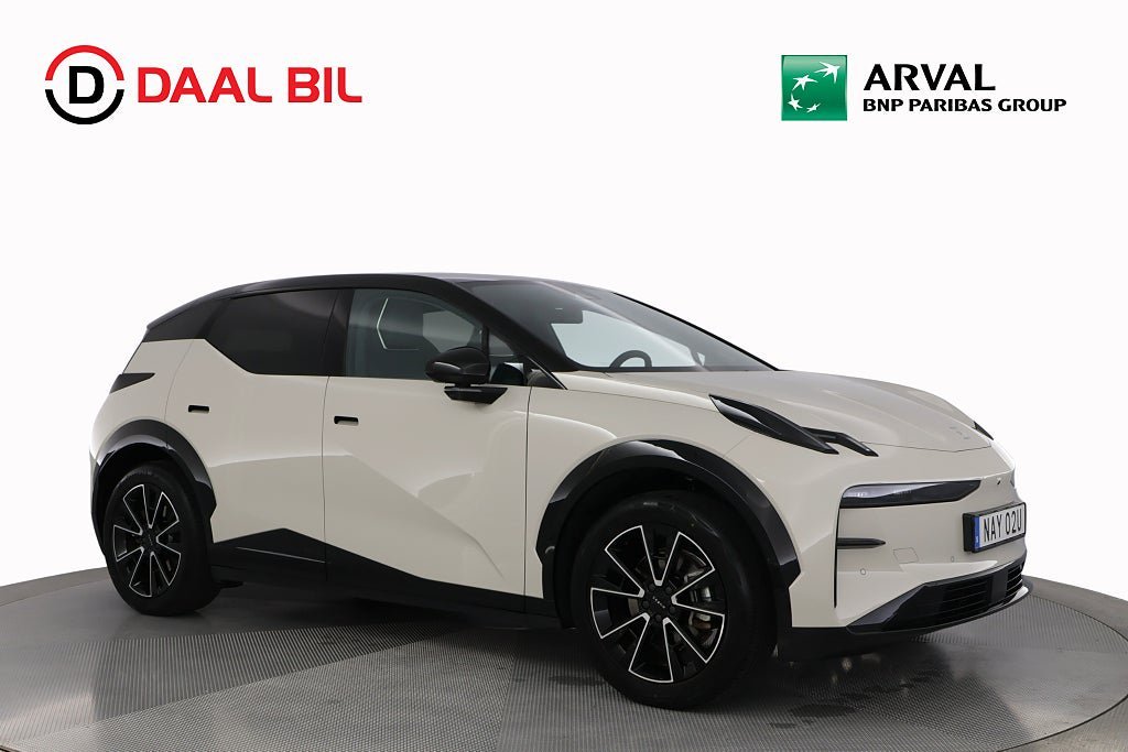 Vehicle Image 4