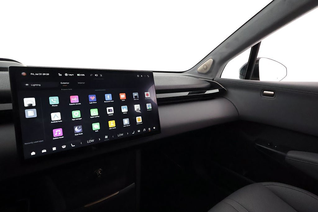Vehicle Image 21