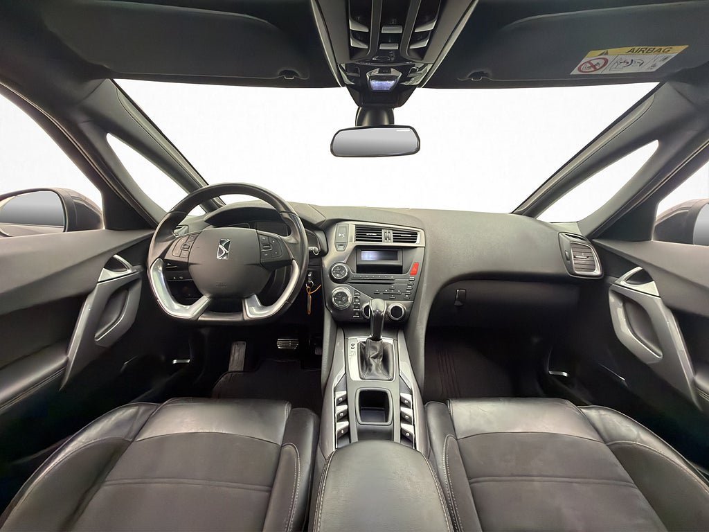 Vehicle Image 13