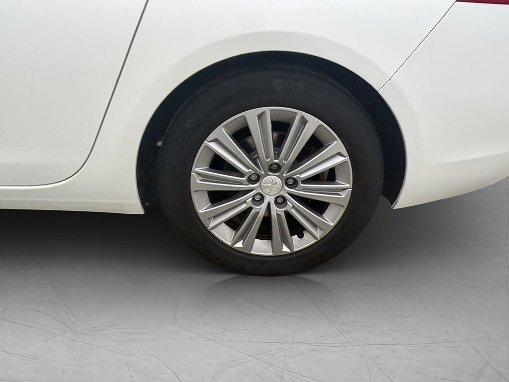 Vehicle Image 31