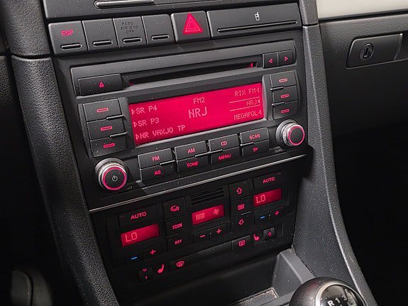 Vehicle Image 24